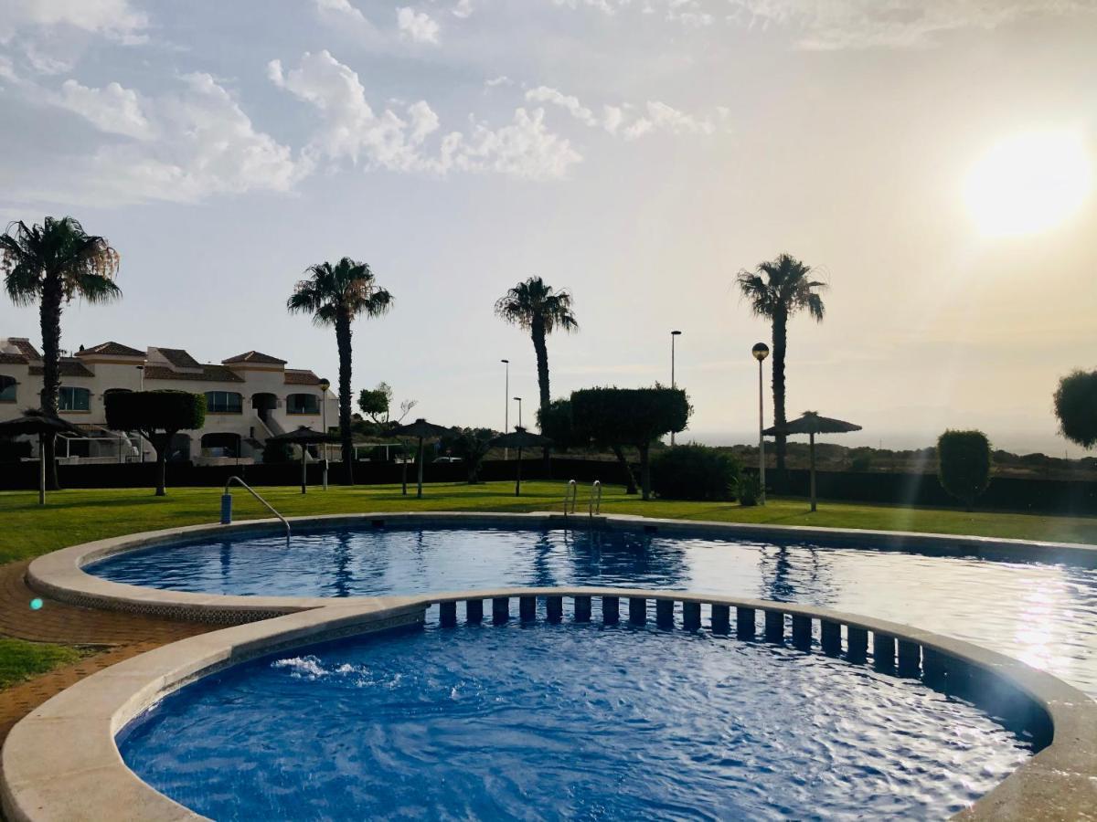 Mediterranean House 格兰阿利坎特 外观 照片