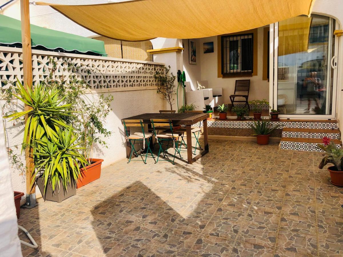 Mediterranean House 格兰阿利坎特 外观 照片